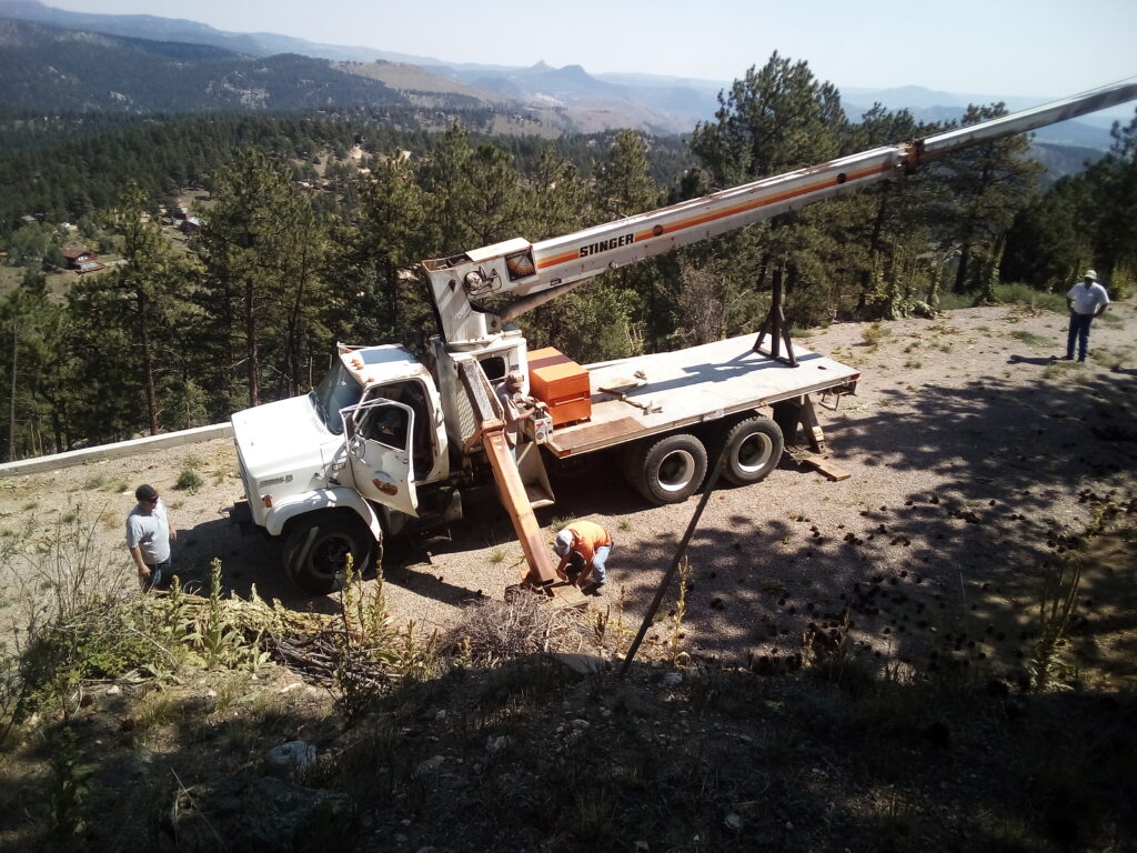 Treehouse construction crane with view